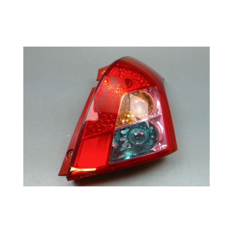 FEU ARRIERE DROIT SUZUKI SWIFT III 2005-2011