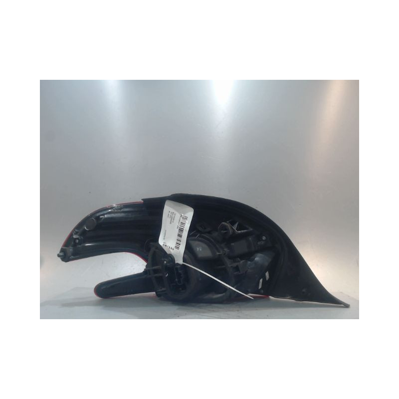 FEU ARRIERE DROIT PEUGEOT 208
