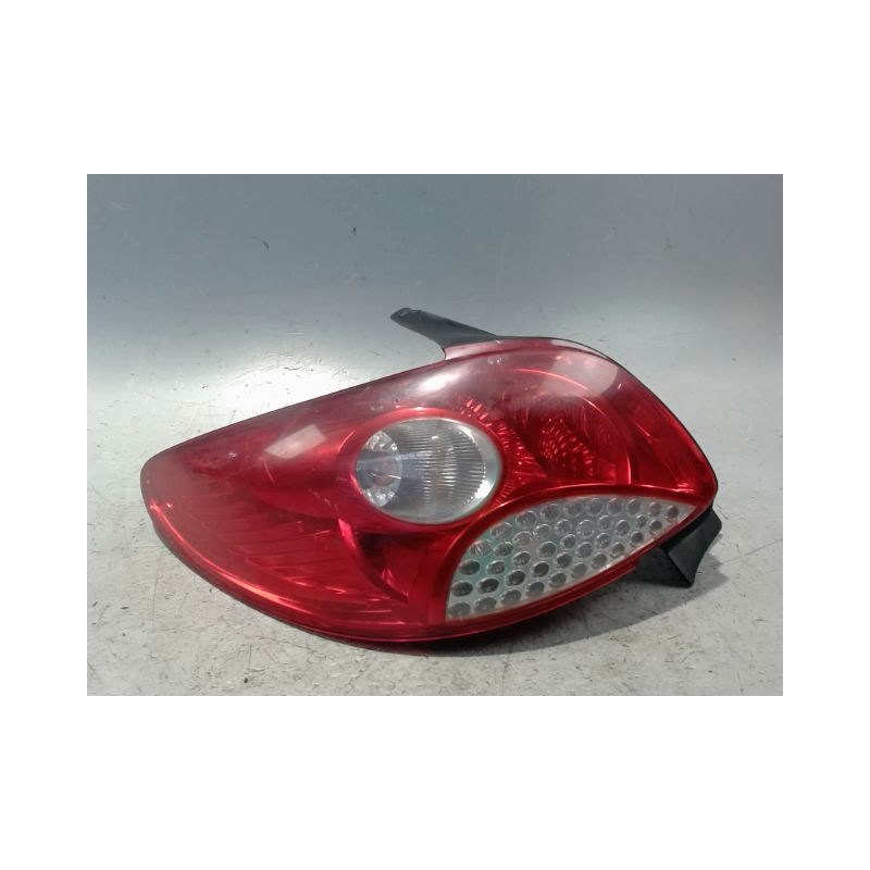 FEU ARRIERE DROIT PEUGEOT 206+ 2009-