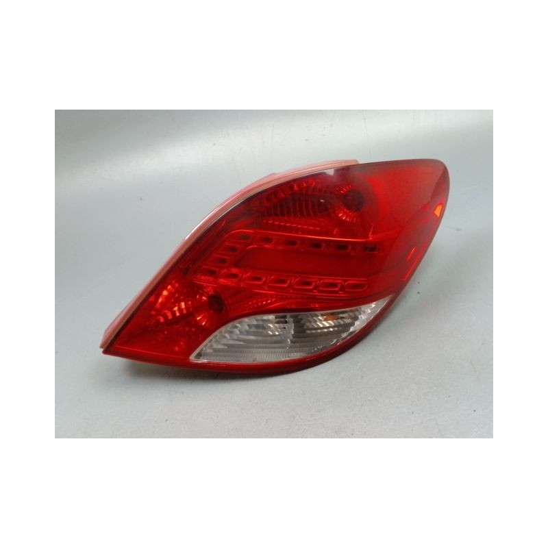 FEU ARRIERE DROIT PEUGEOT 207 2006-2013