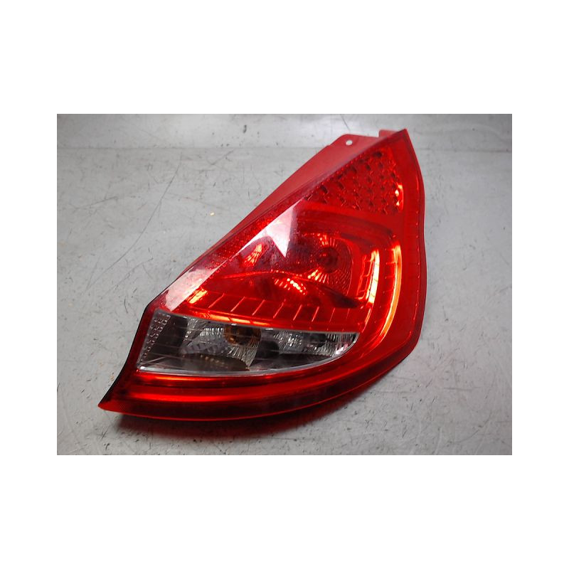 FEU ARRIERE DROIT FORD FIESTA