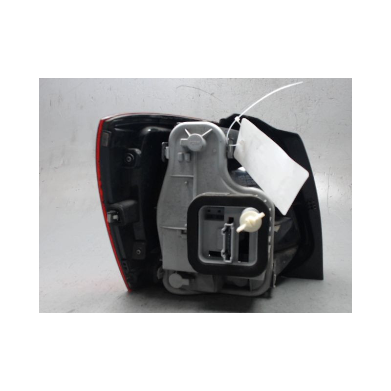 FEU ARRIERE DROIT VOLKSWAGEN POLO 2009-