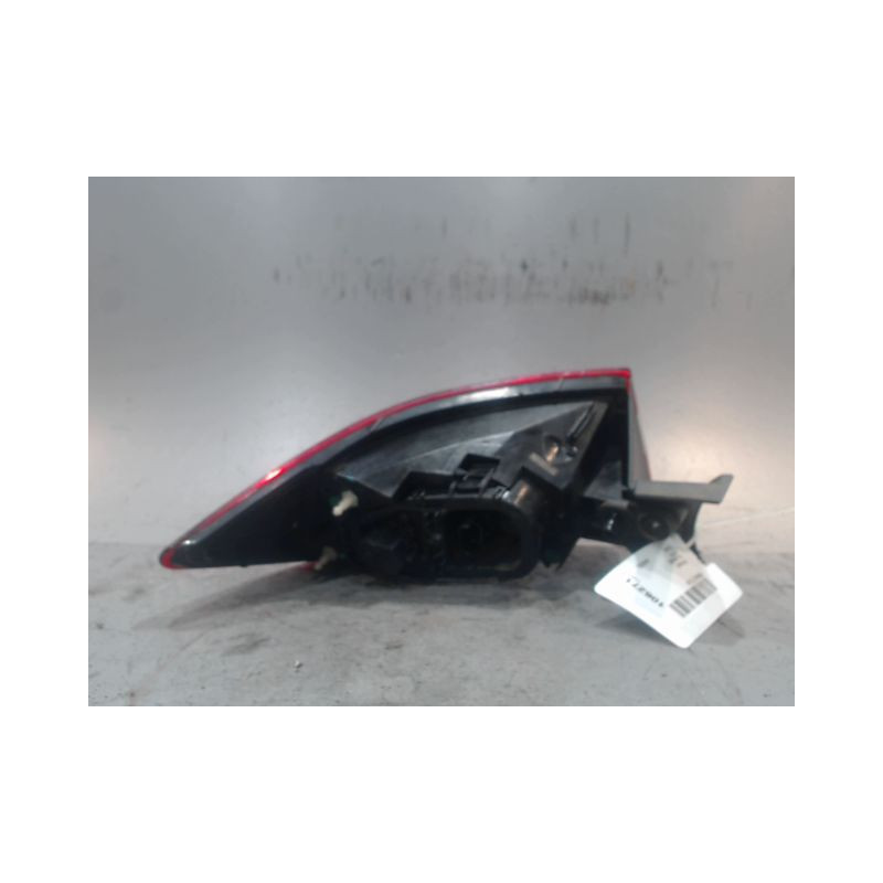 FEU ARRIERE DROIT RENAULT CLIO