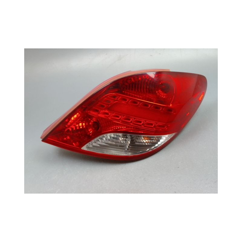 FEU ARRIERE DROIT PEUGEOT 207 2006-2013