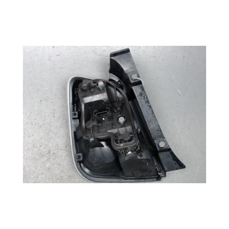 FEU ARRIERE DROIT FIAT 500 2007-