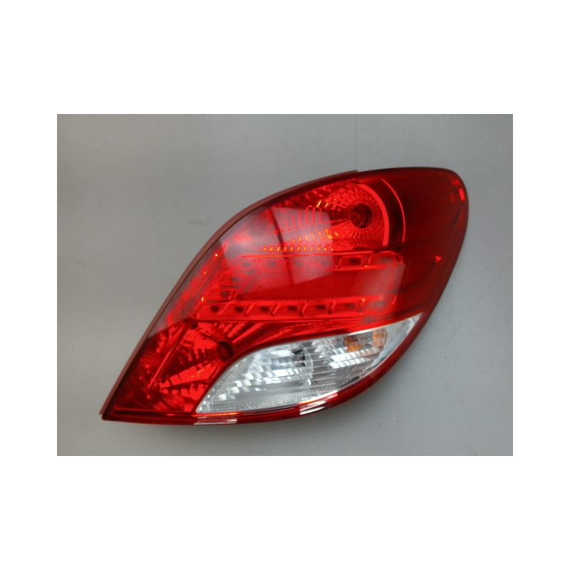 FEU ARRIERE DROIT PEUGEOT 207