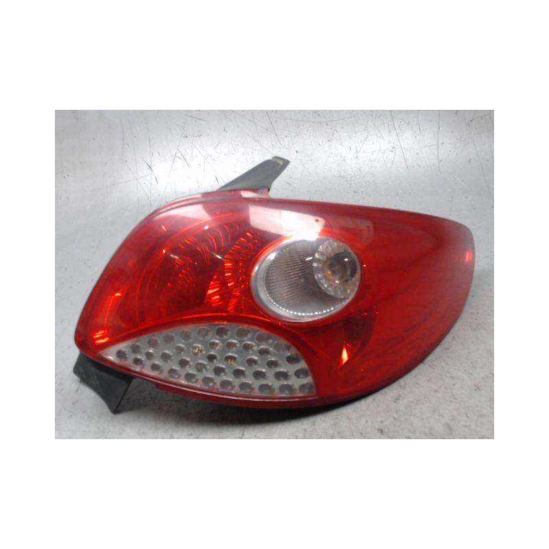 FEU ARRIERE DROIT PEUGEOT 206+ 2009-