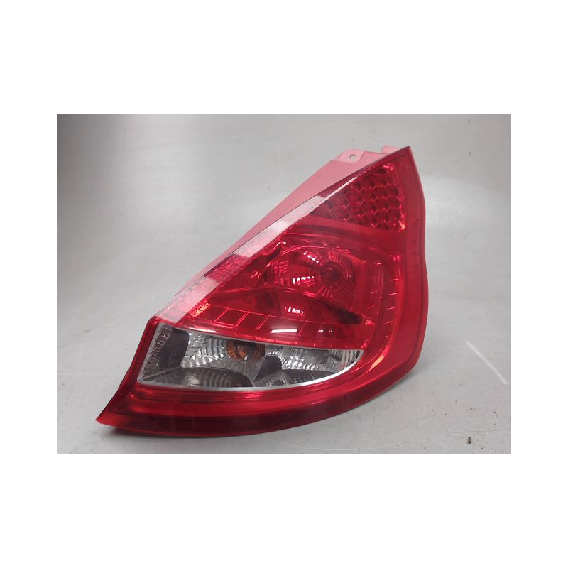 FEU ARRIERE DROIT FORD FIESTA