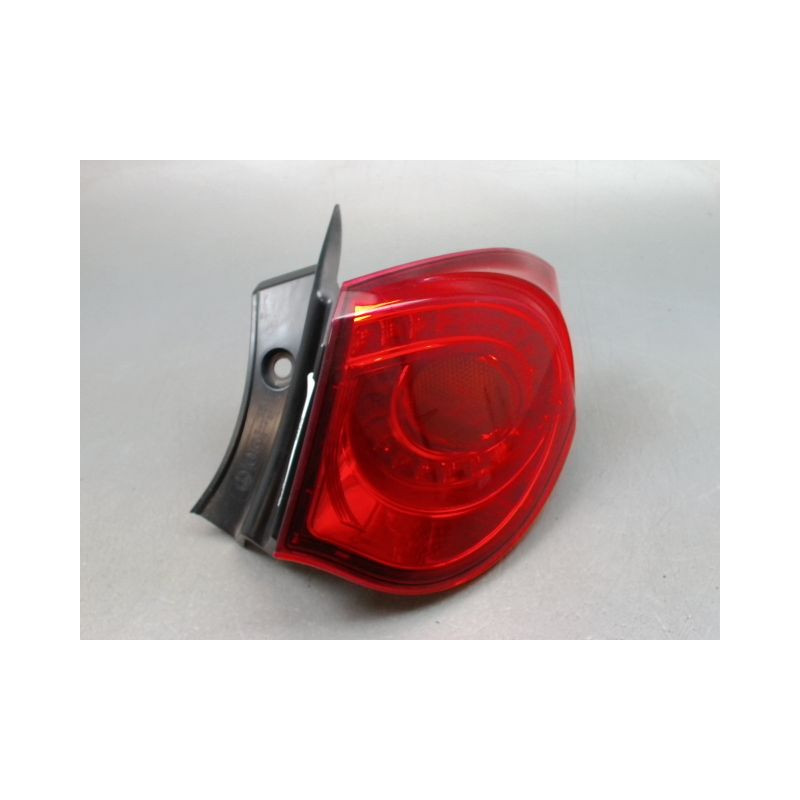 FEU ARRIERE DROIT ALFA ROMEO GUILIETTA 2010-