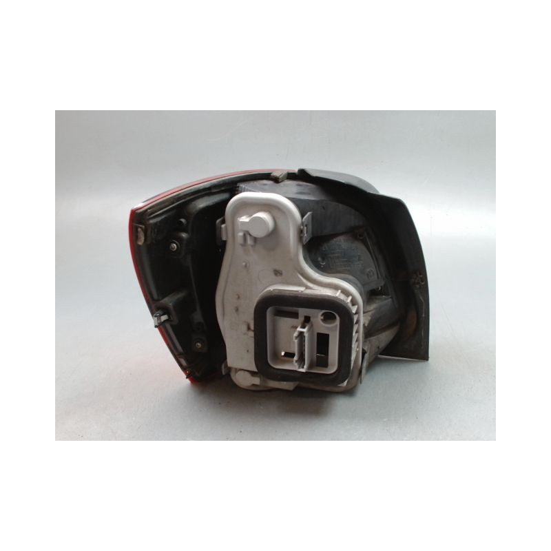 FEU ARRIERE DROIT VOLKSWAGEN POLO V Phase 1 (6R) 2009-...