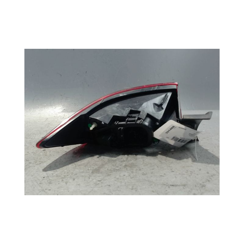 FEU ARRIERE DROIT RENAULT CLIO 4
