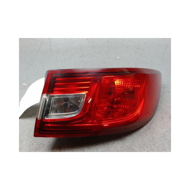 FEU ARRIERE DROIT RENAULT CLIO IV 2012-