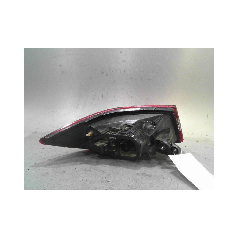 FEU ARRIERE DROIT RENAULT CLIO