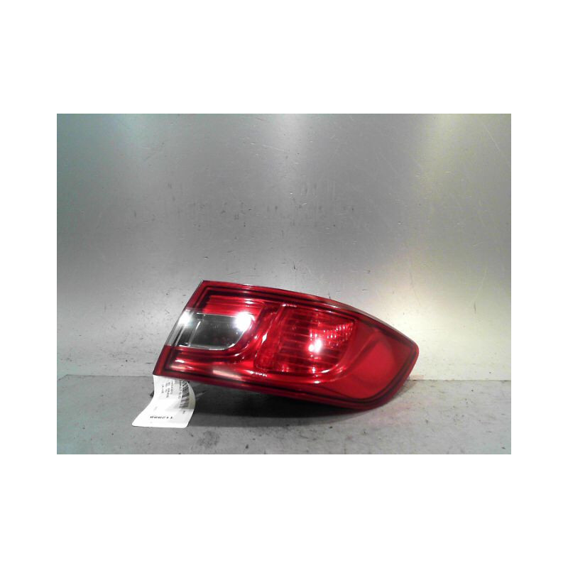 FEU ARRIERE DROIT RENAULT CLIO