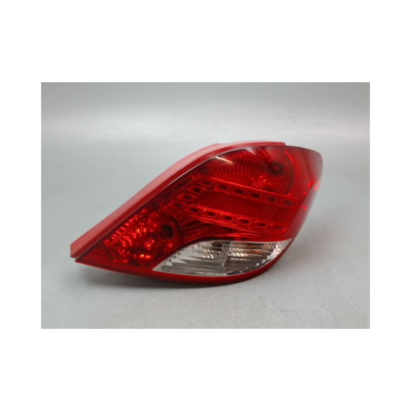 FEU ARRIERE DROIT PEUGEOT 207 2006-2013