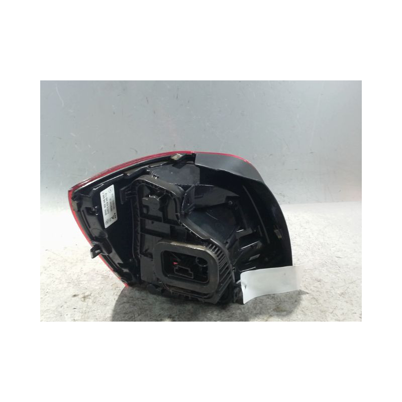 FEU ARRIERE DROIT VOLKSWAGEN POLO 2009-