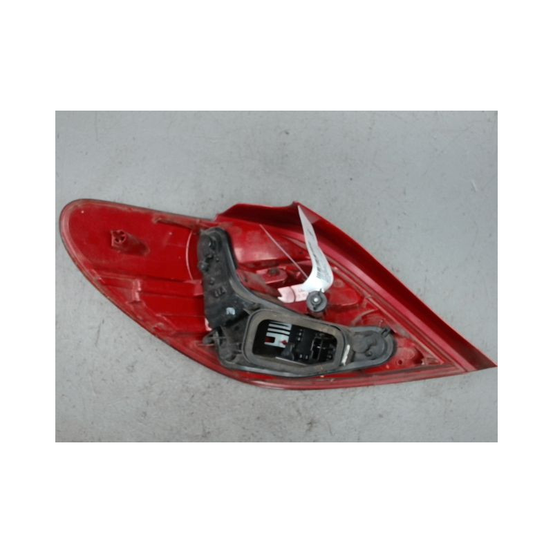 FEU ARRIERE DROIT PEUGEOT 207 3P