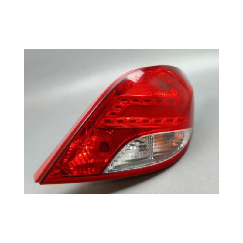FEU ARRIERE DROIT PEUGEOT 207 2006-2013