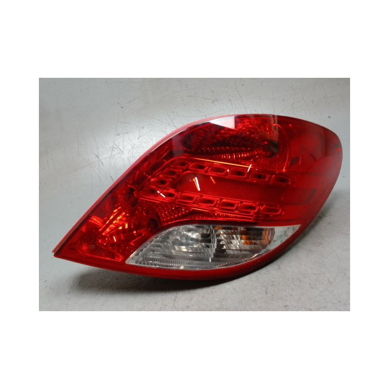 FEU ARRIERE DROIT PEUGEOT 207 5P