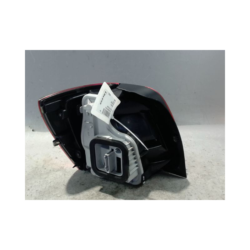 FEU ARRIERE DROIT VOLKSWAGEN POLO 2005-