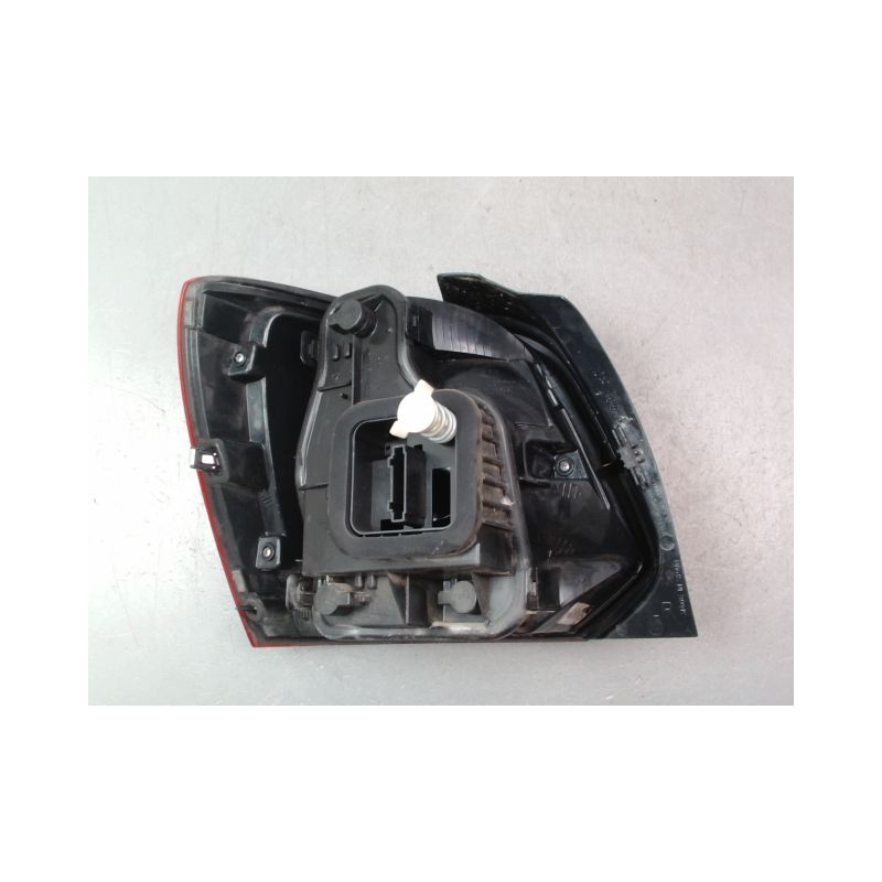 FEU ARRIERE DROIT VOLKSWAGEN POLO V Phase 1 (6R) 2009-2014