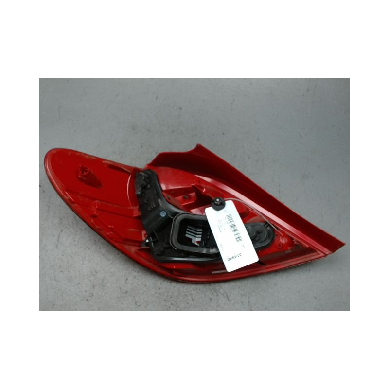 FEU ARRIERE DROIT PEUGEOT 207 3P
