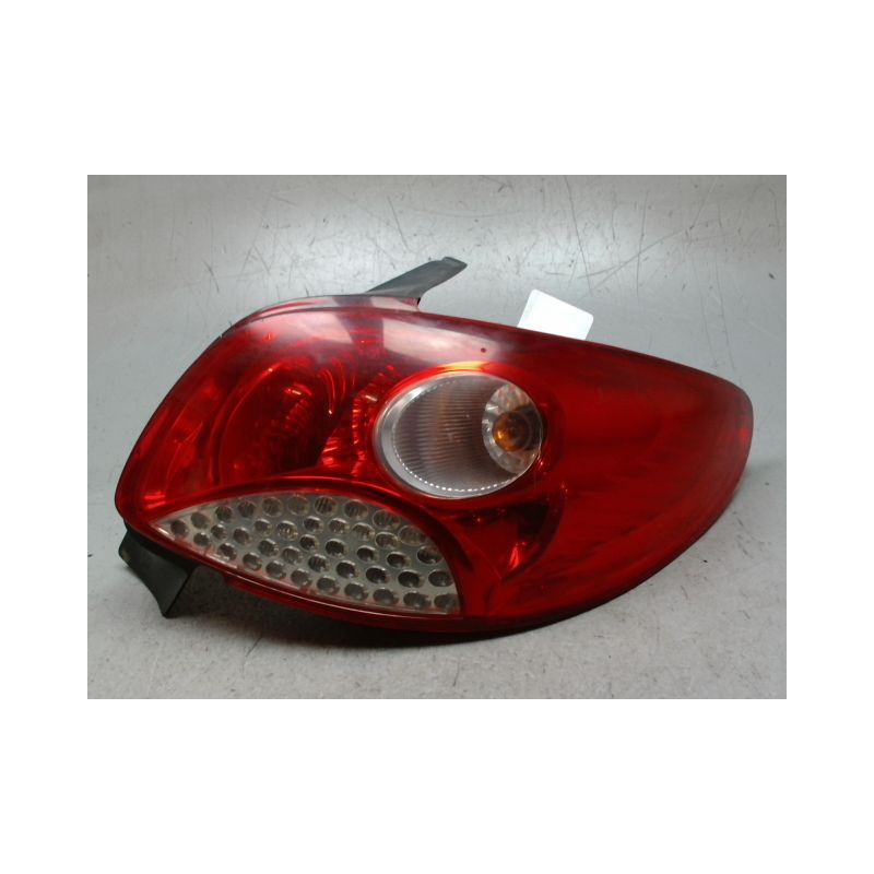 FEU ARRIERE DROIT PEUGEOT 206+ 2009-