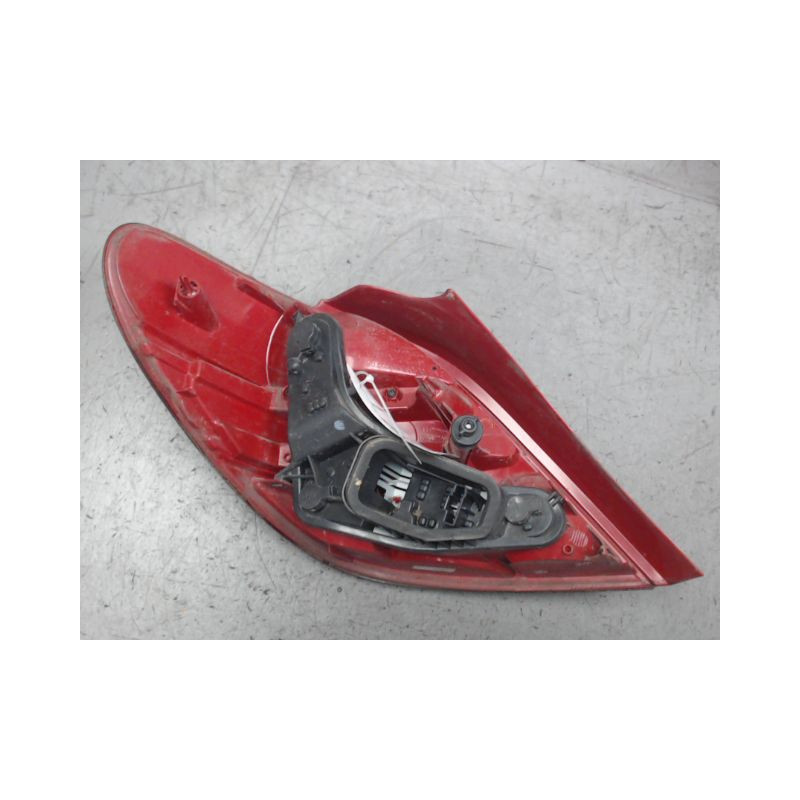FEU ARRIERE DROIT PEUGEOT 207 5P