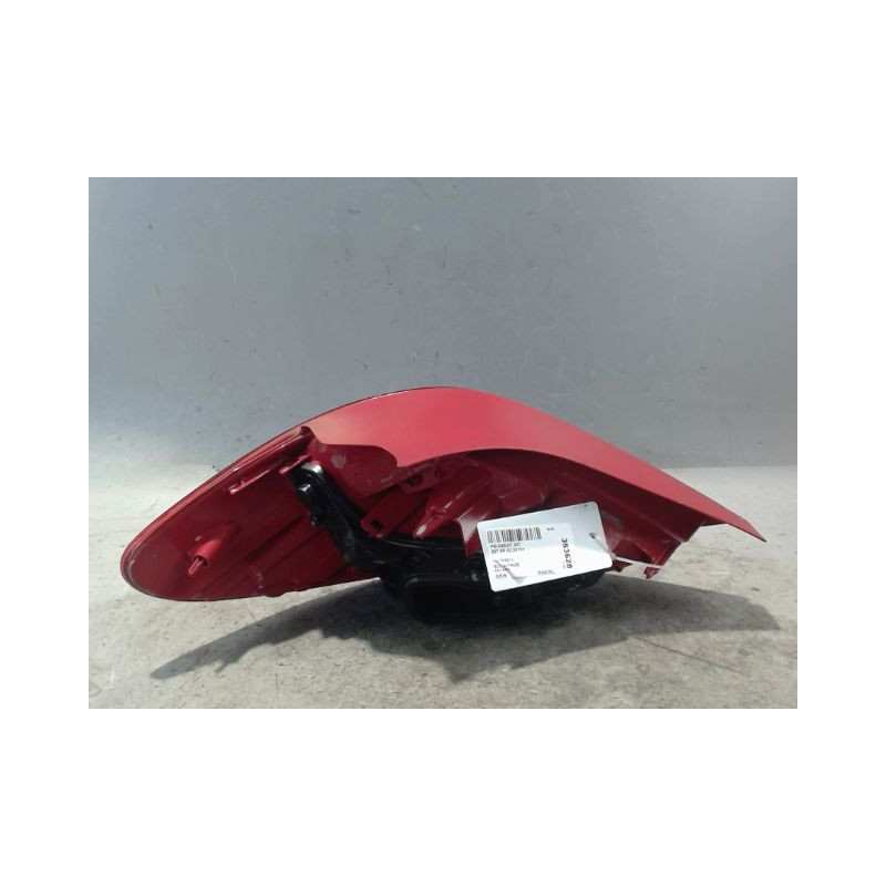 FEU ARRIERE DROIT PEUGEOT 207 2011-