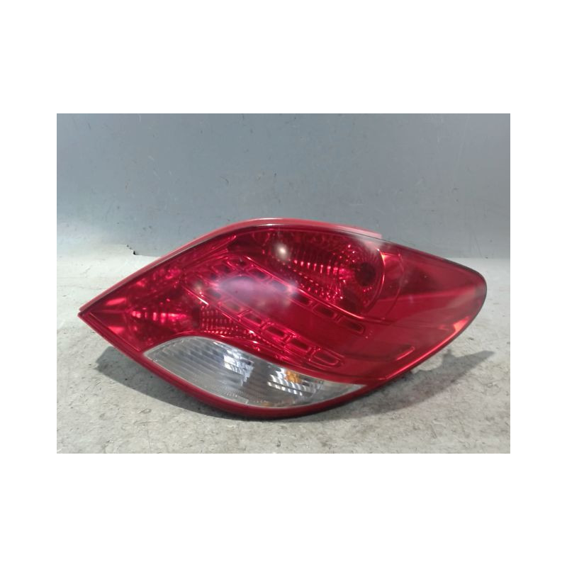 FEU ARRIERE DROIT PEUGEOT 207 2011-