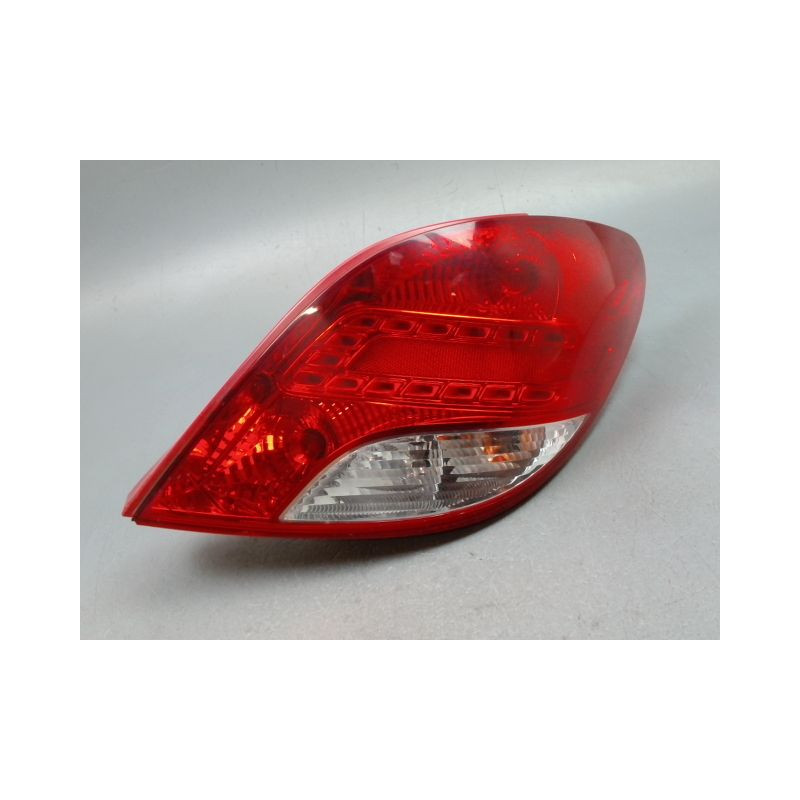 FEU ARRIERE DROIT PEUGEOT 207 2006-2013