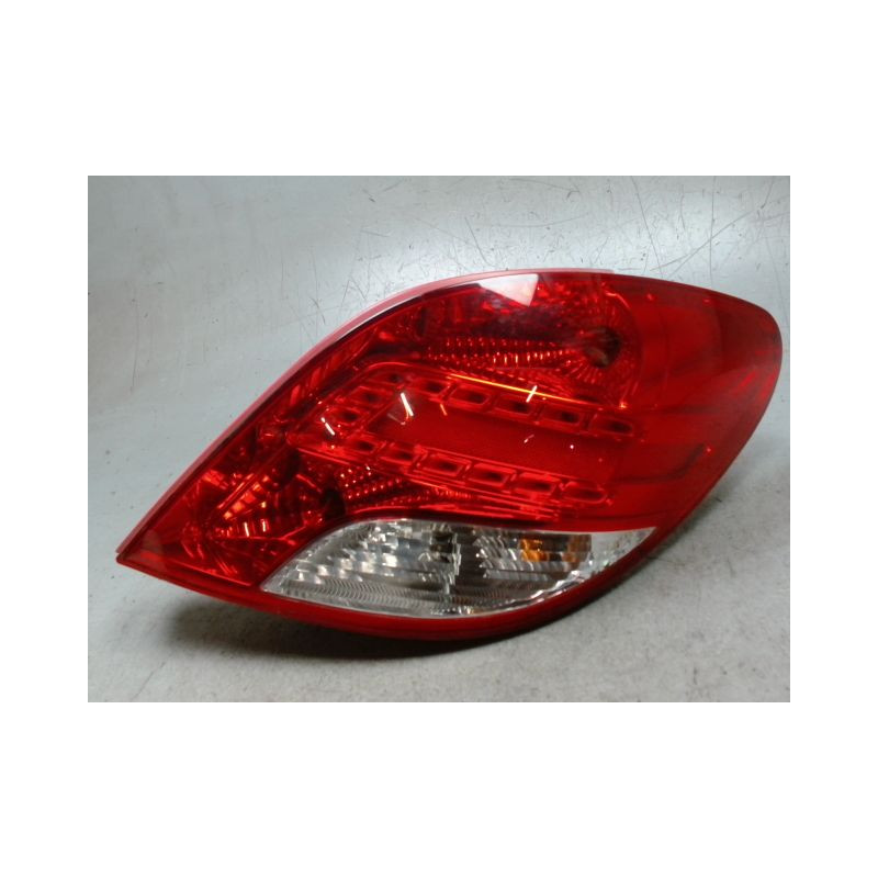 FEU ARRIERE DROIT PEUGEOT 207 5P