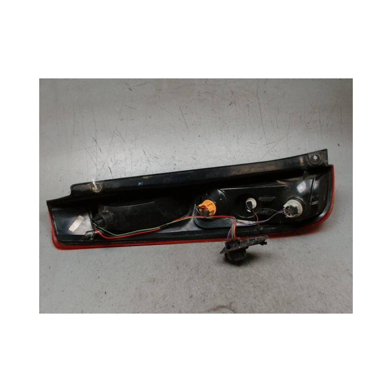 FEU ARRIERE DROIT FORD FIESTA 2005-