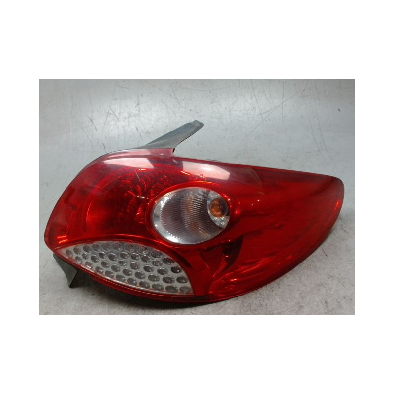 FEU ARRIERE DROIT PEUGEOT 206+ 2009-