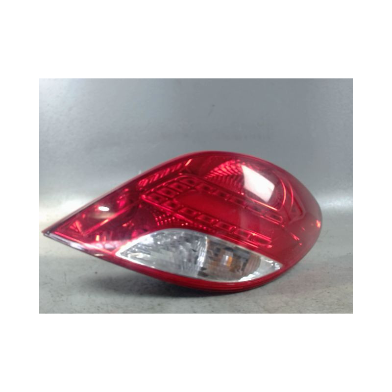 FEU ARRIERE DROIT PEUGEOT 207 2009-