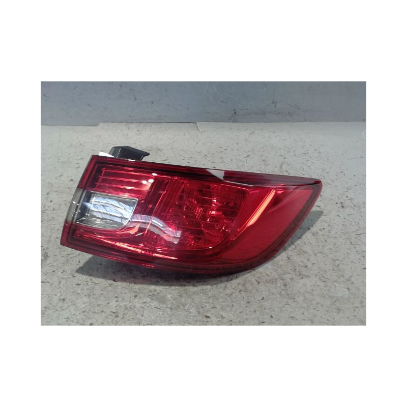 FEU ARRIERE DROIT RENAULT CLIO IV