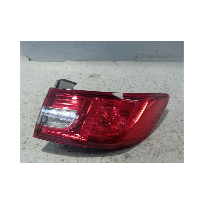 FEU ARRIERE DROIT RENAULT CLIO IV