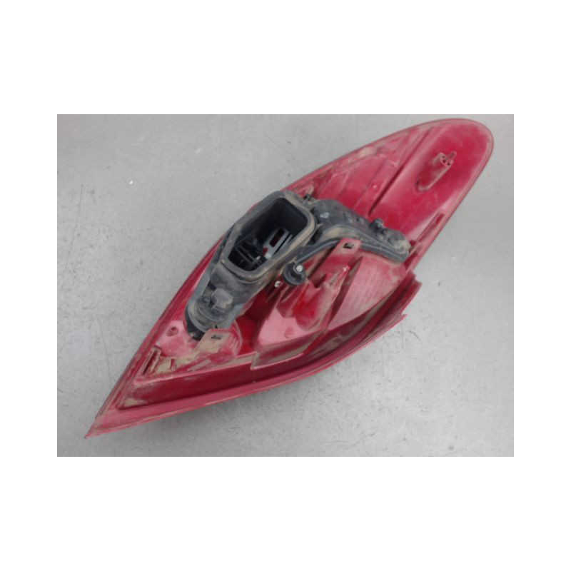 FEU ARRIERE DROIT PEUGEOT 207