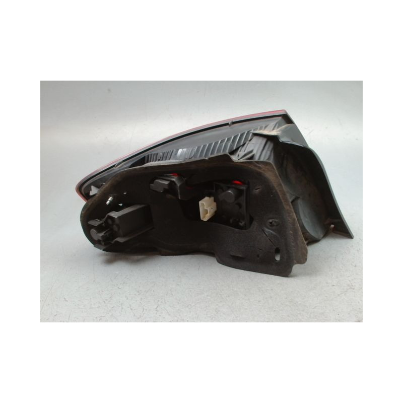 FEU ARRIERE DROIT PEUGEOT 407 BERL. Phase 1 2004-2008