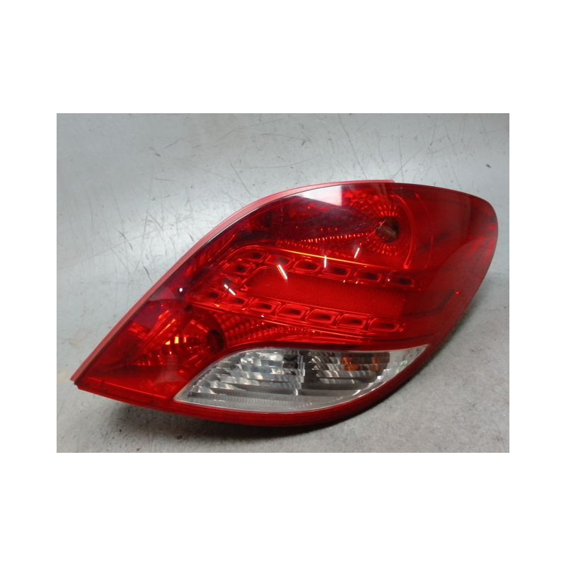 FEU ARRIERE DROIT PEUGEOT 207 5P