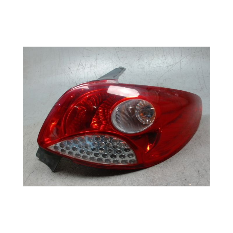 FEU ARRIERE DROIT PEUGEOT 206+ 2009-