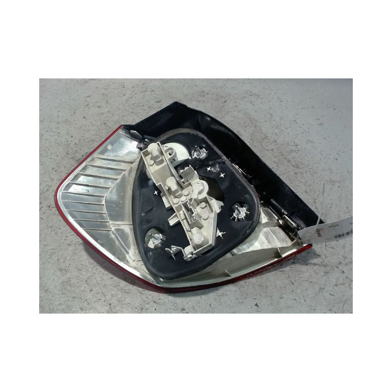 FEU ARRIERE DROIT BMW SERIE 1