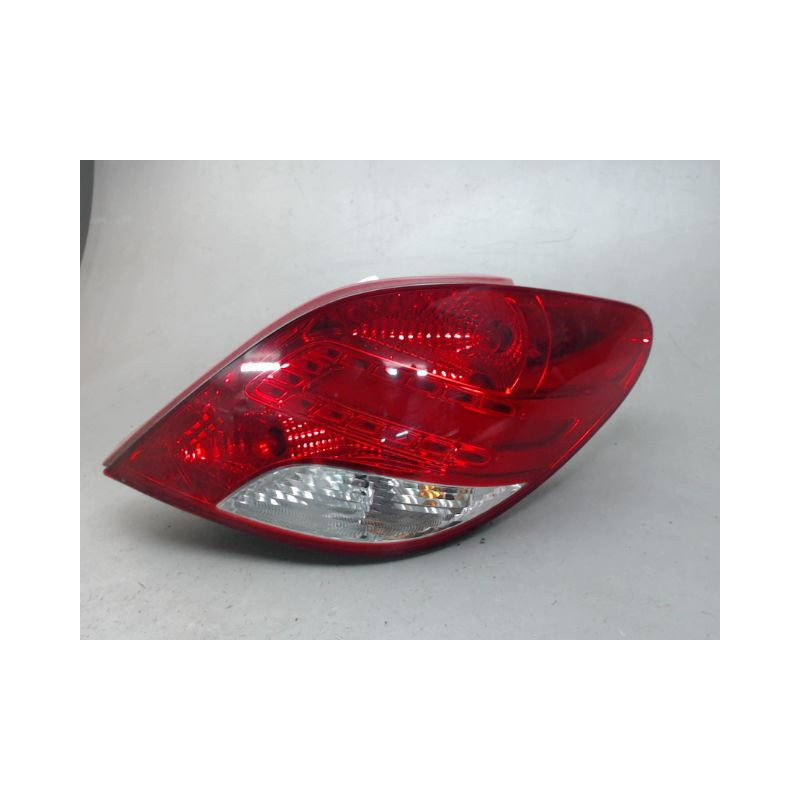FEU ARRIERE DROIT PEUGEOT 207