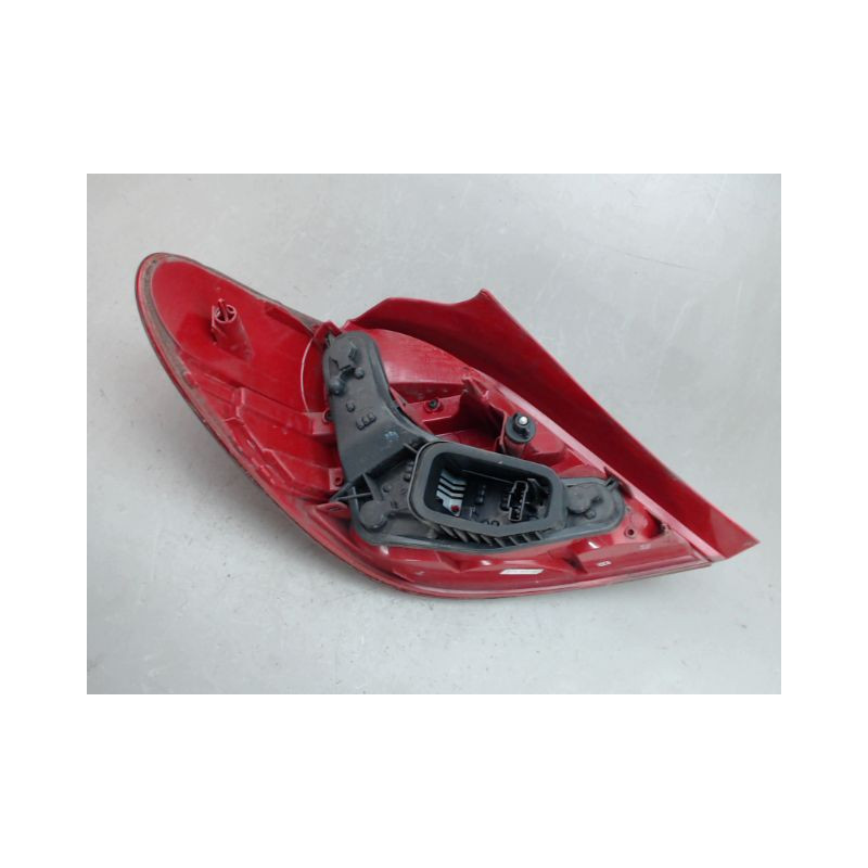 FEU ARRIERE DROIT PEUGEOT 207