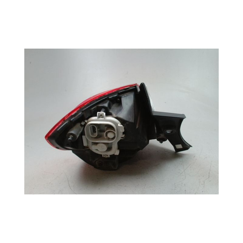 FEU ARRIERE DROIT ALFA ROMEO GUILIETTA 2010-