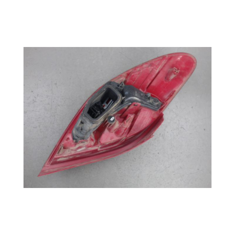 FEU ARRIERE DROIT PEUGEOT 207