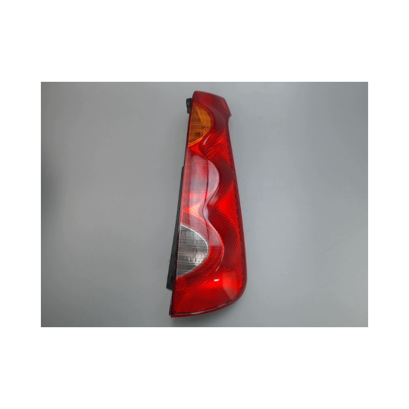 FEU ARRIERE DROIT NISSAN NOTE