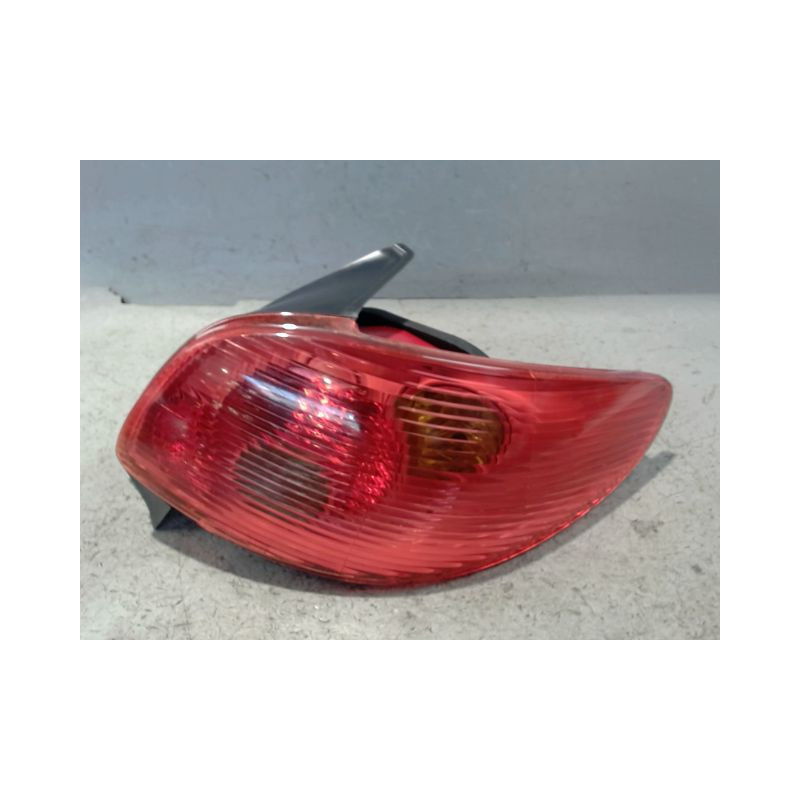 FEU ARRIERE DROIT PEUGEOT 206 5P