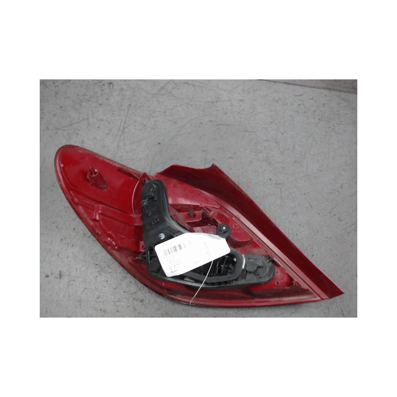 FEU ARRIERE DROIT PEUGEOT 207 3P