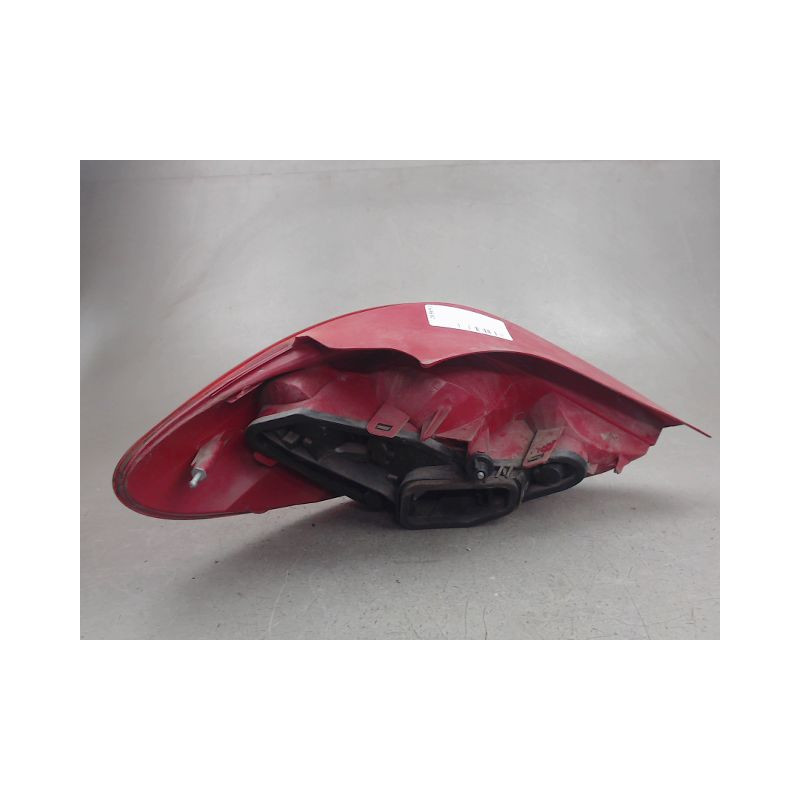 FEU ARRIERE DROIT PEUGEOT 207